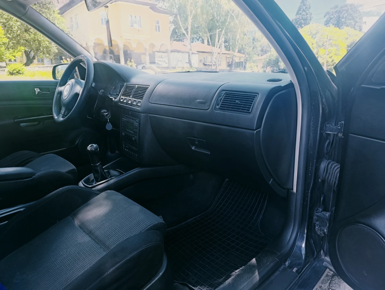 VW Golf 1.9/131�.� | Mobile.bg � ����������� 9