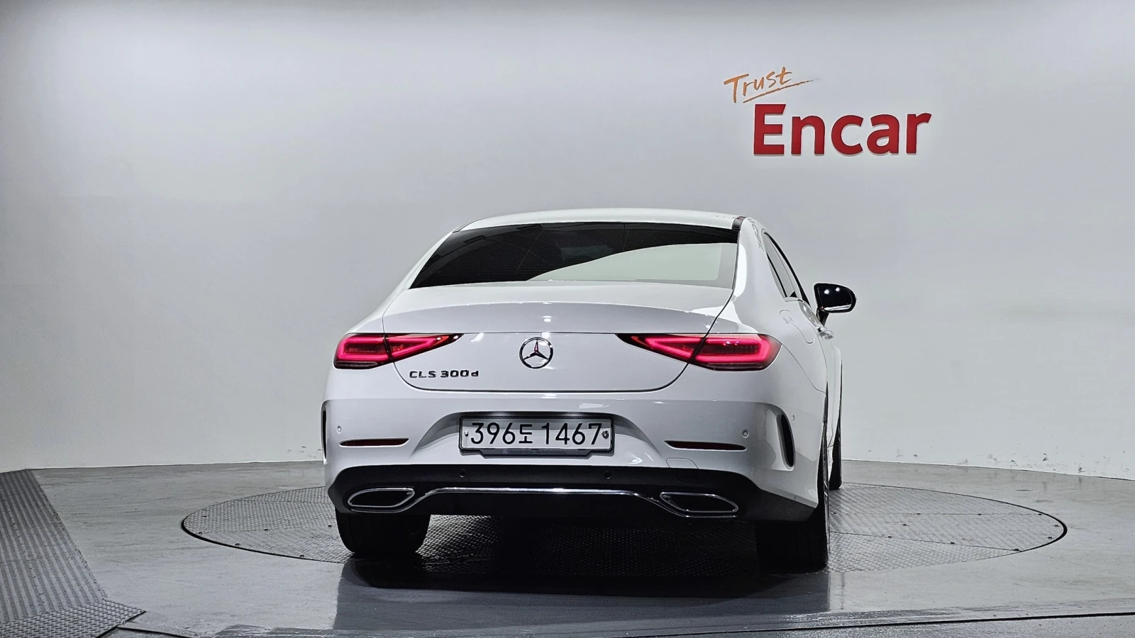 Mercedes-Benz CLS 300 d AMG Line | HUD | Шибидах, снимка 4 - Автомобили и джипове - 54943716
