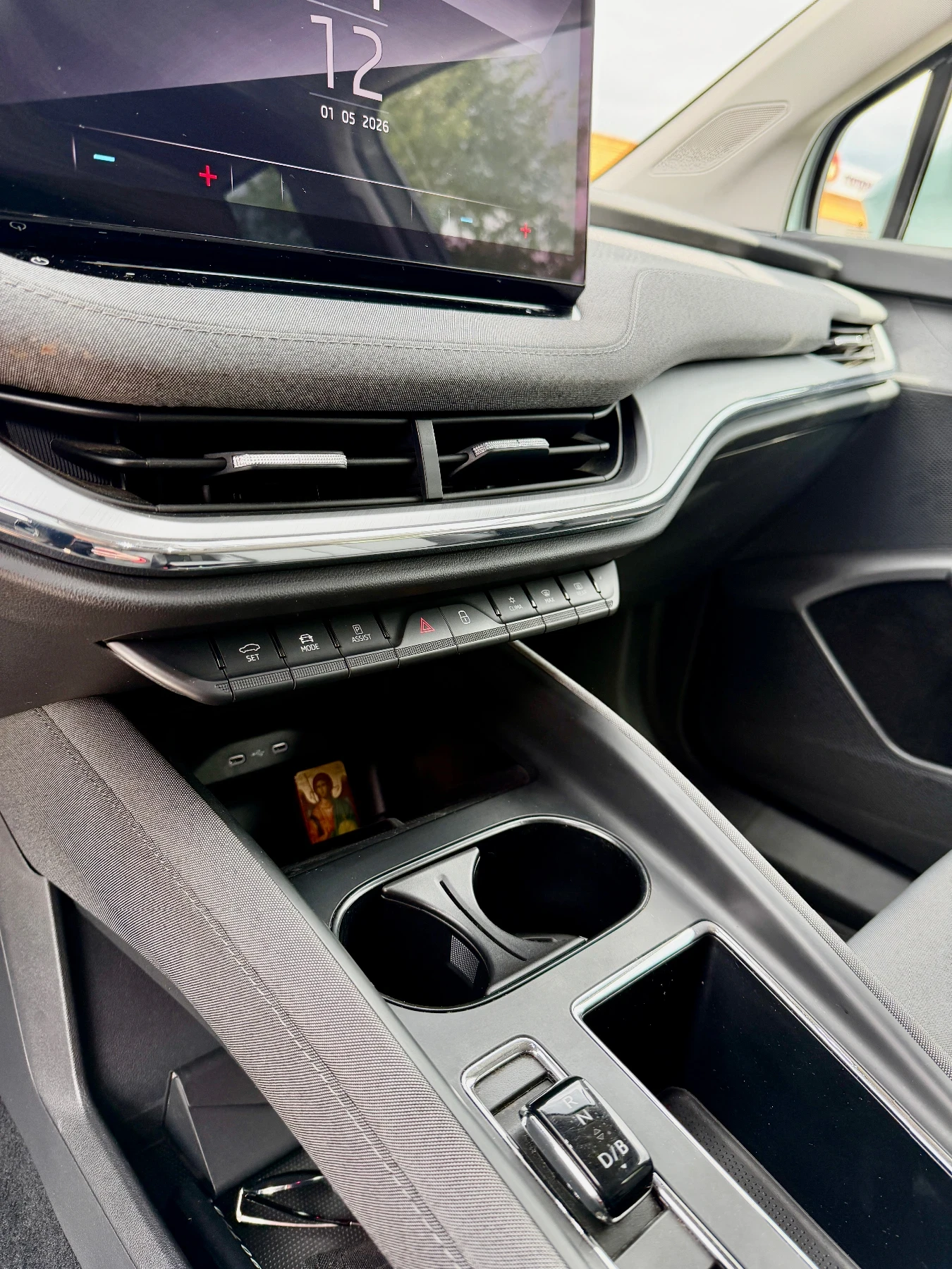 Skoda Enyaq Iv 80 82KW SON 93 перфектен, снимка 8 - Автомобили и джипове - 55055346