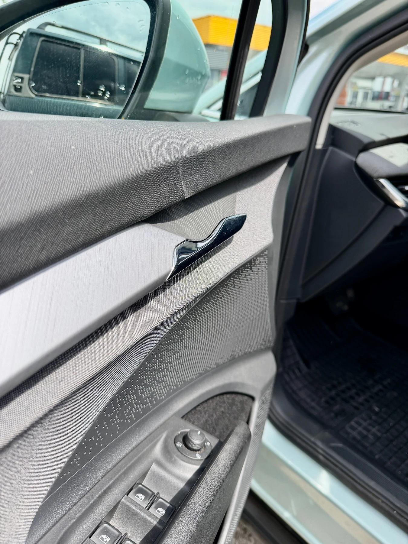 Skoda Enyaq Iv 80 82KW SON 93 перфектен, снимка 14 - Автомобили и джипове - 55055346