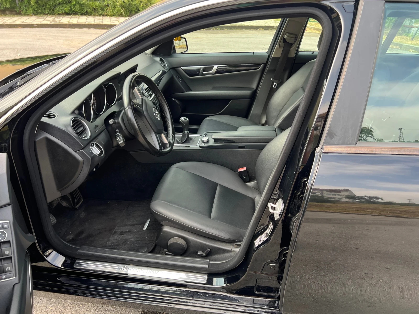 Mercedes-Benz C 200 2.2CDI/FULL LED/ РЪЧКА, снимка 11 - Автомобили и джипове - 55141809