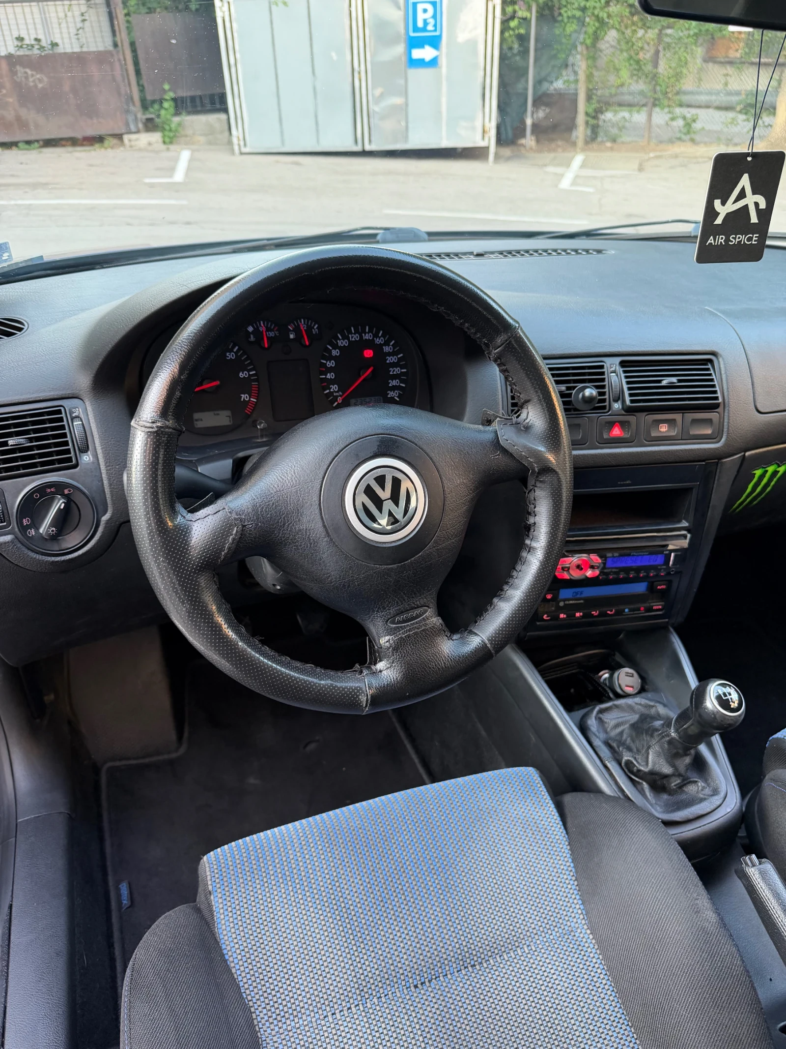 VW Golf, снимка 8 - Автомобили и джипове - 55220095