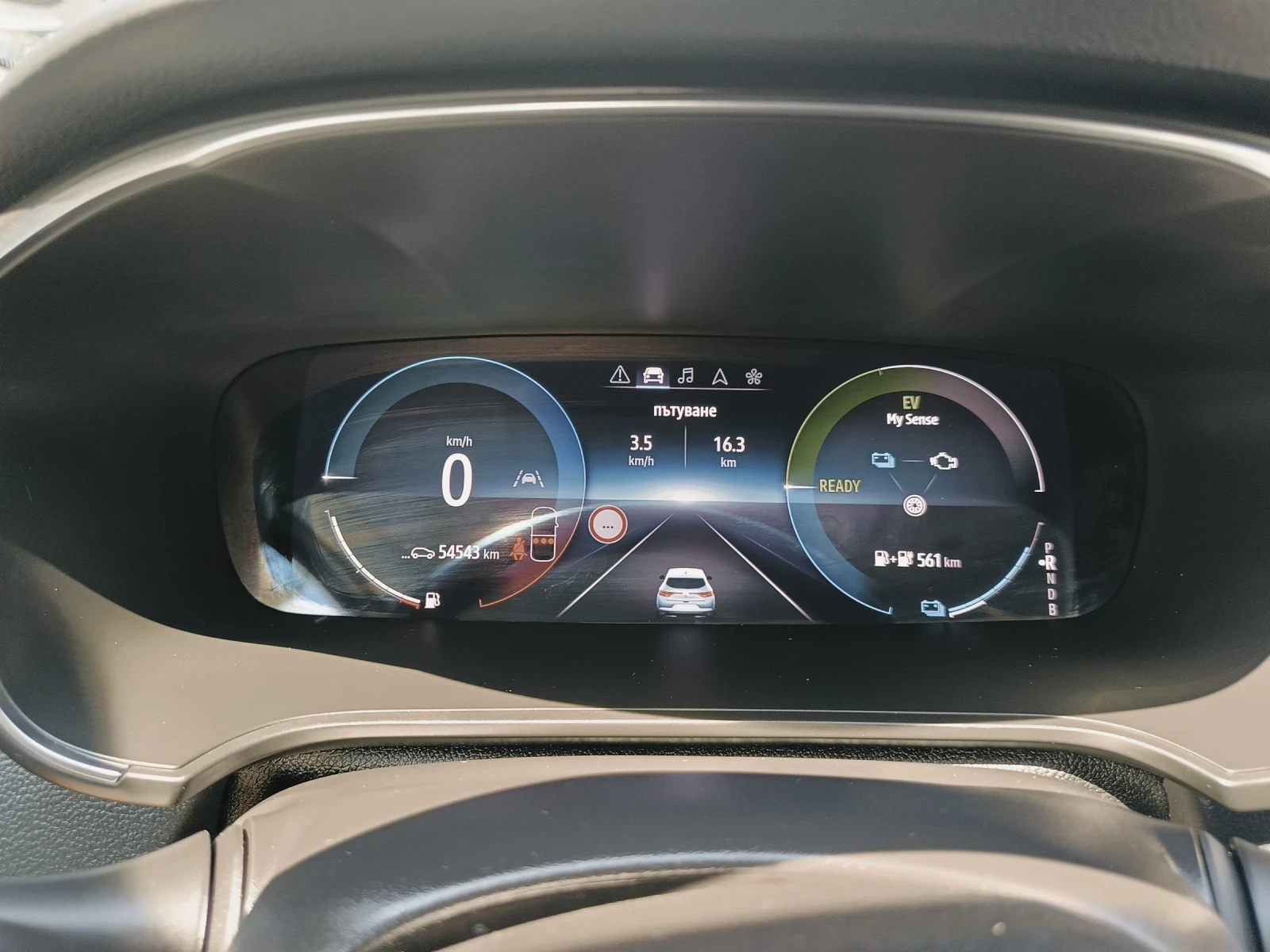 Renault Megane 1.6 Plug in hybrid , снимка 14 - Автомобили и джипове - 55336917