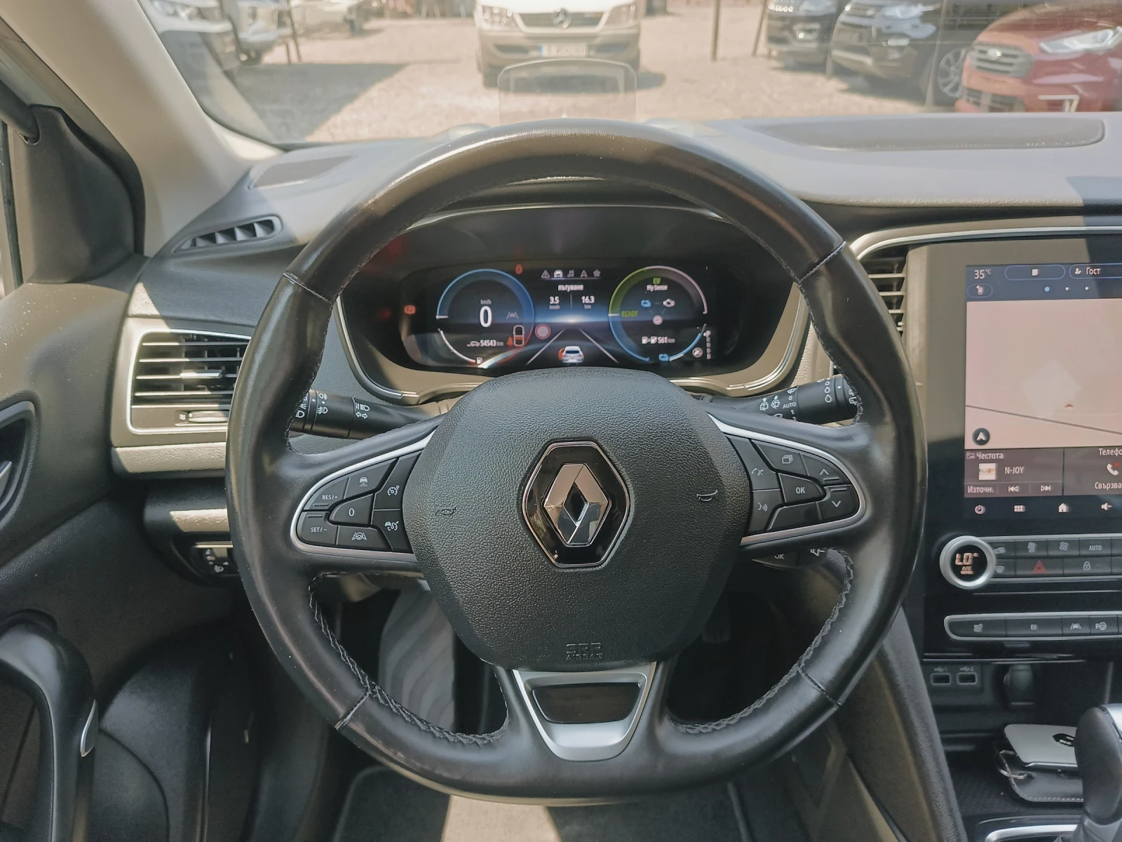 Renault Megane 1.6 Plug in hybrid , снимка 12 - Автомобили и джипове - 55336917