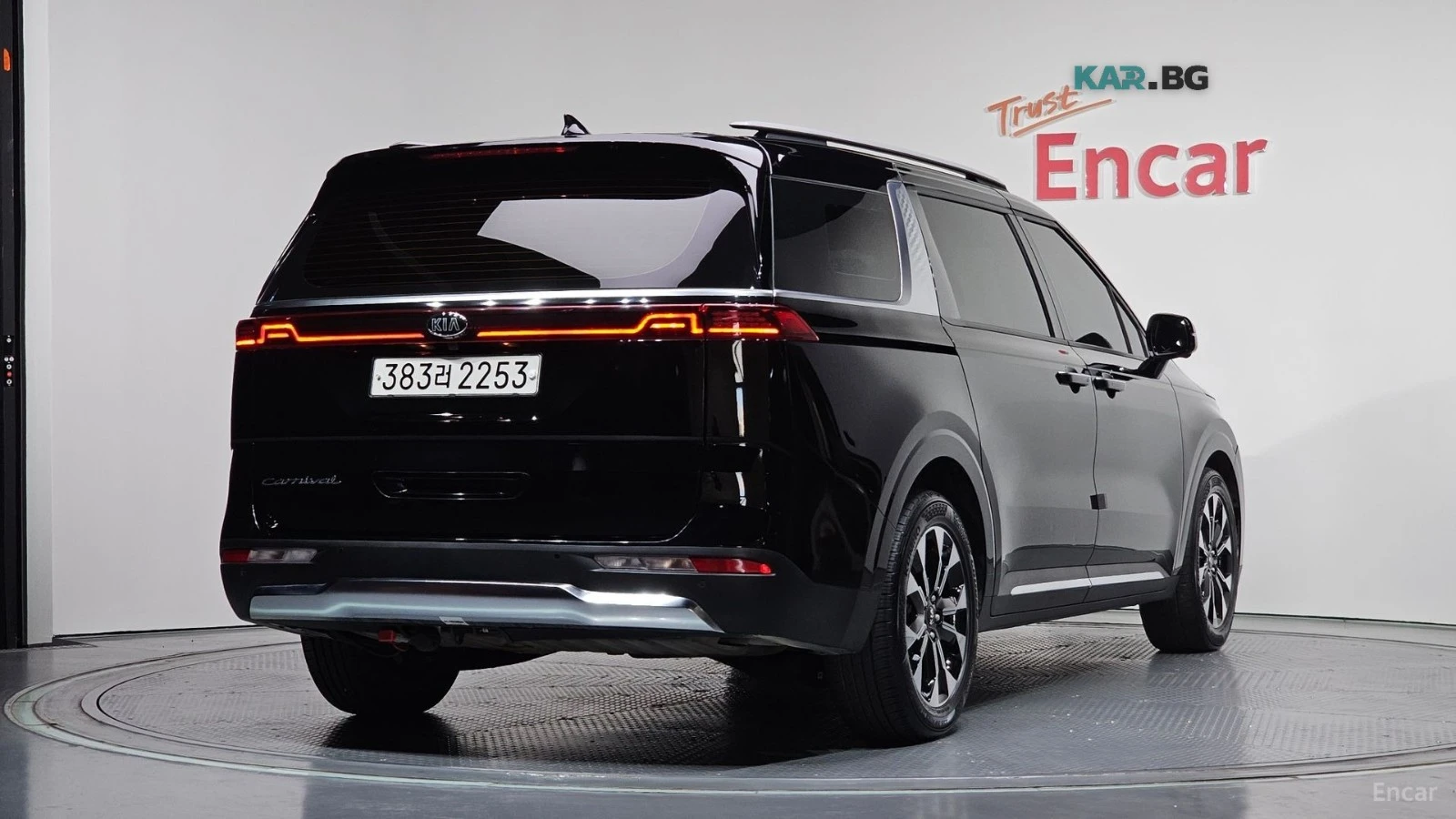 Kia Carnival 9-SEATER/SIGNATURE/DRIVE-ASSISTS, снимка 3 - Автомобили и джипове - 55751202
