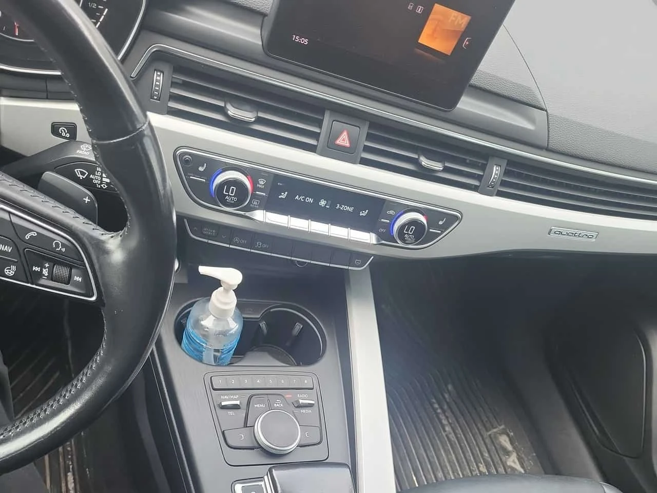 Audi A4 * Komfort * CARFAX * ОПЦИЯ ЗА ФИНАНСИРАНЕ * , снимка 9 - Автомобили и джипове - 55784648