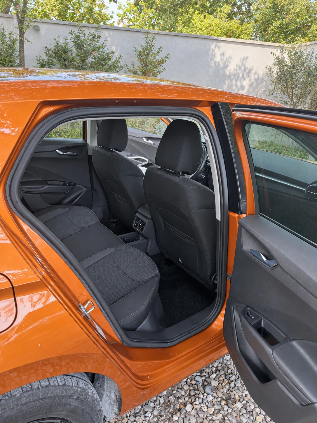 Skoda Fabia Edition, снимка 7 - Автомобили и джипове - 56157290