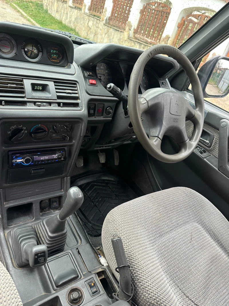 Mitsubishi Pajero, снимка 7 - Автомобили и джипове - 49548042