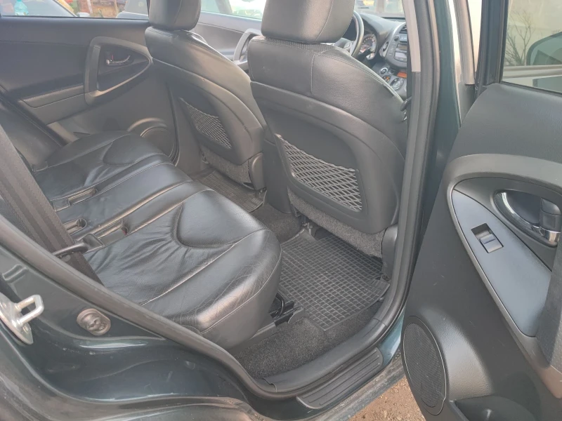 Toyota Rav4 2.2 D-CAT.FACE.150K., снимка 13 - Автомобили и джипове - 52187457