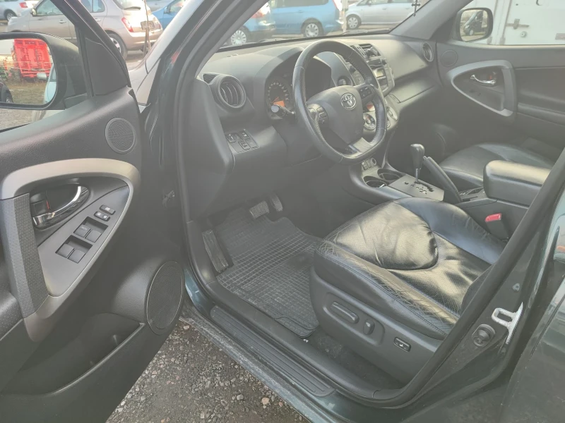 Toyota Rav4 2.2 D-CAT.FACE.150K., снимка 9 - Автомобили и джипове - 52187457