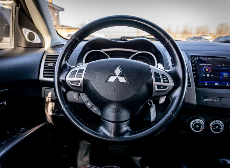 Mitsubishi Outlander 2.4i 170hp 4x4 Automat! С ГАРАНЦИЯ! , снимка 10 - Автомобили и джипове - 52800804