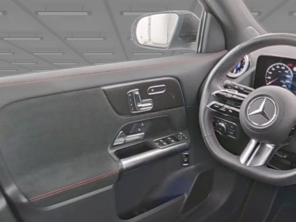 Mercedes-Benz GLA 220 d 4Matic = AMG Line = Premium Plus Гаранция, снимка 3 - Автомобили и джипове - 55802312