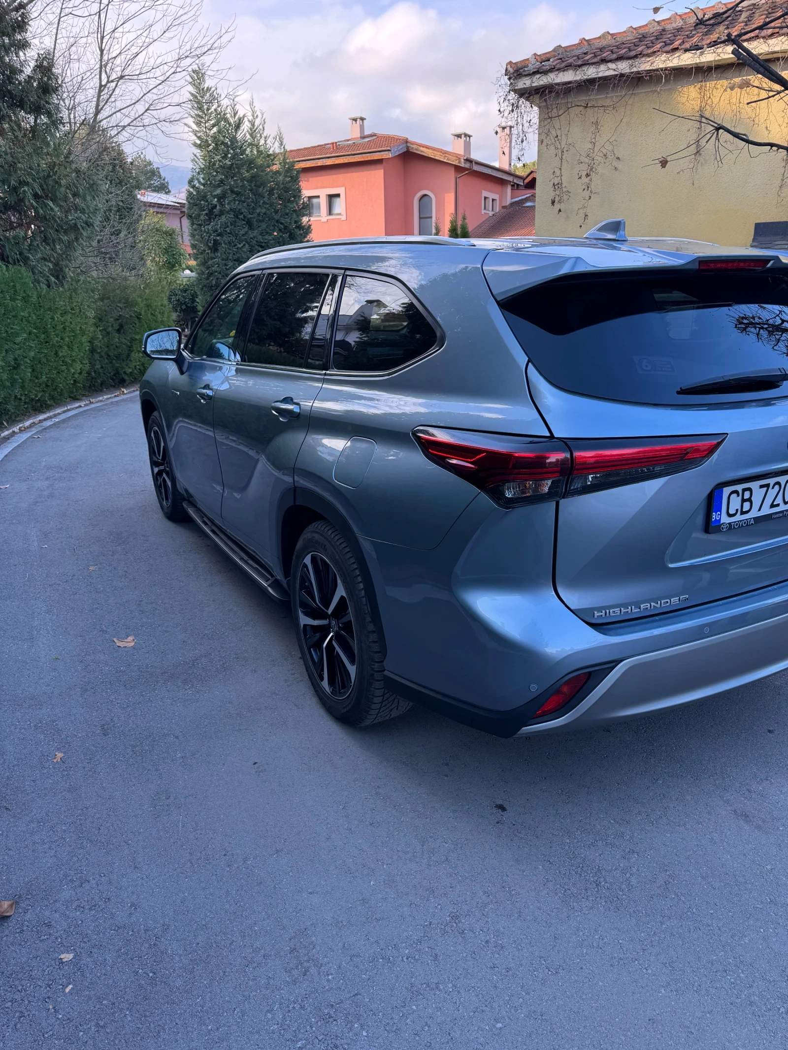 Toyota Highlander 2.5 HYBRID AWD Platinum - изображение 3