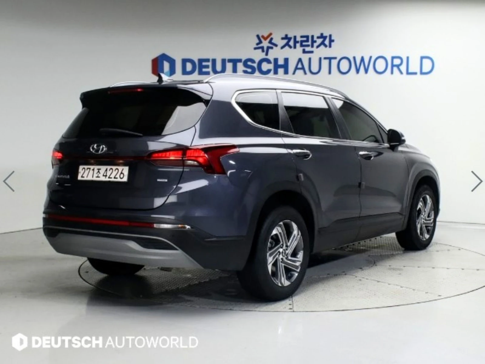Hyundai Santa fe FACELIFT//6+ 1//2.2 CRDi//4WD//DCT/HEAD-UP/PREMIUM - изображение 2