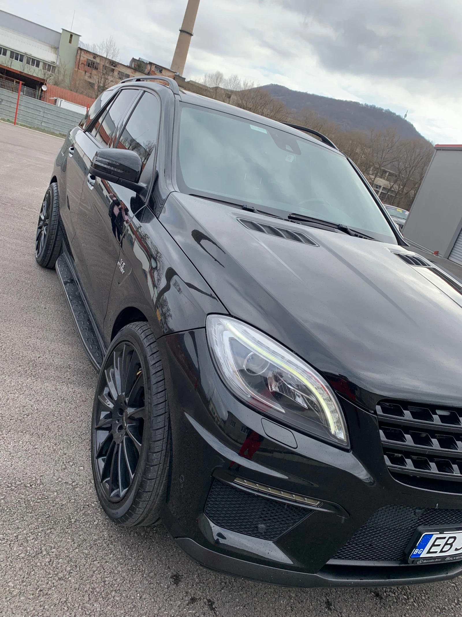 Mercedes-Benz ML 63 AMG  - изображение 10