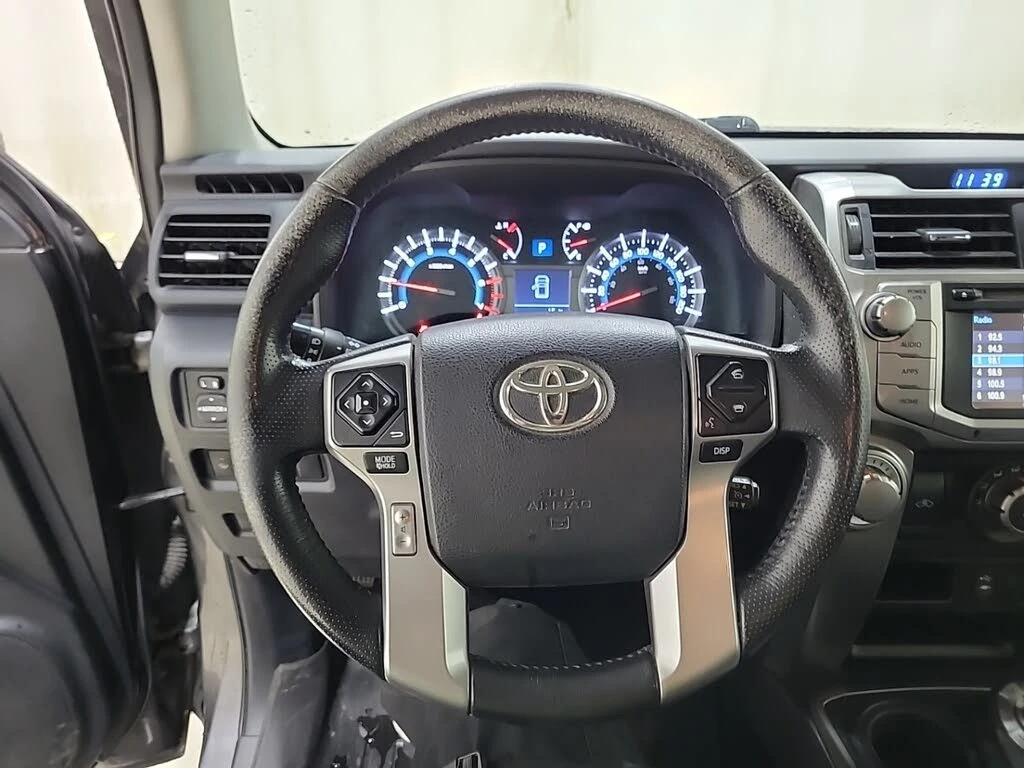 Toyota 4runner 4.0* V6* ПОДГРЕВ* КАМЕРА* КЕЙЛЕС* LANE* ASSIST - изображение 6