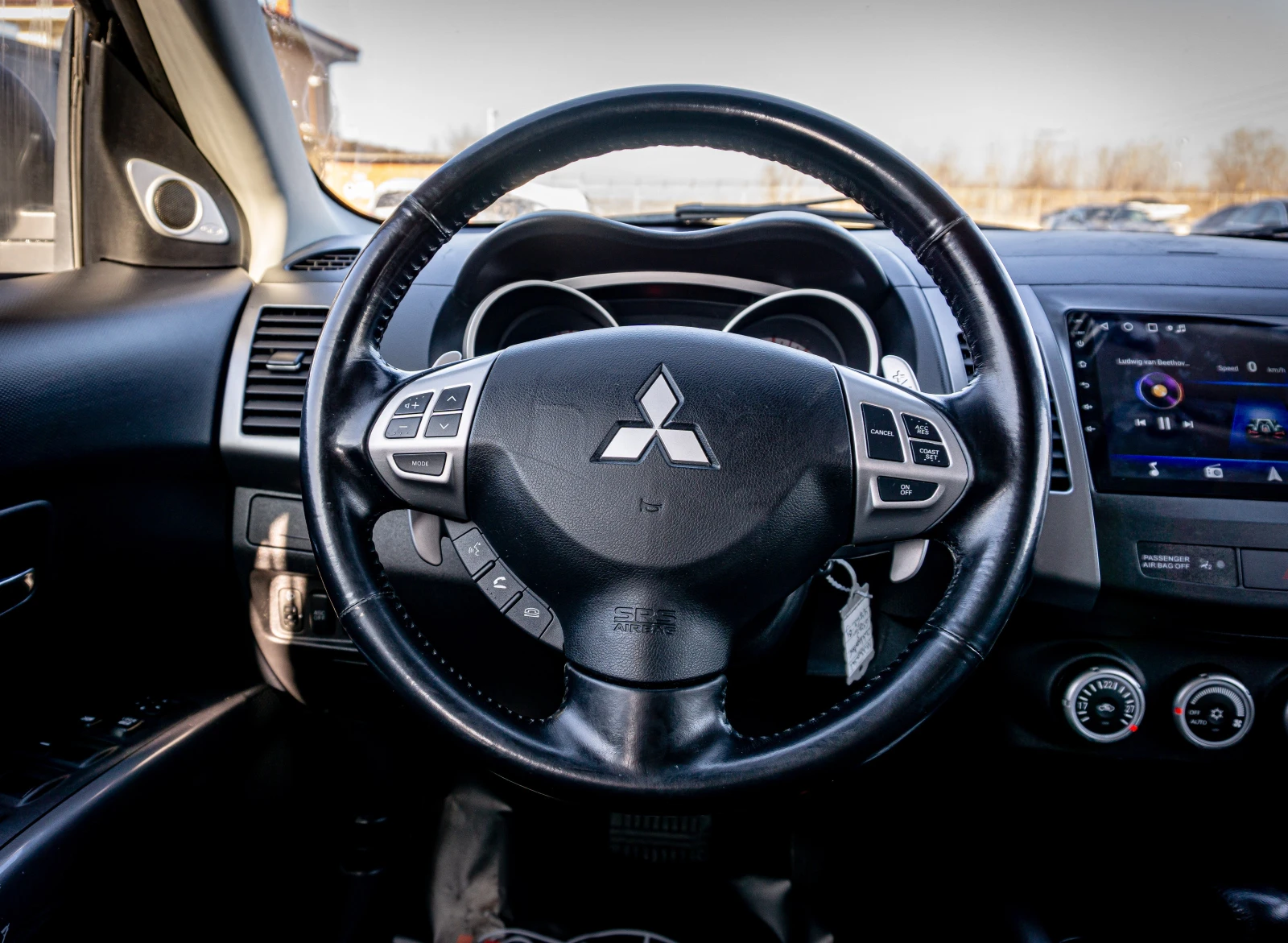 Mitsubishi Outlander 2.4i 170hp 4x4 Automat! С ГАРАНЦИЯ!  - изображение 10