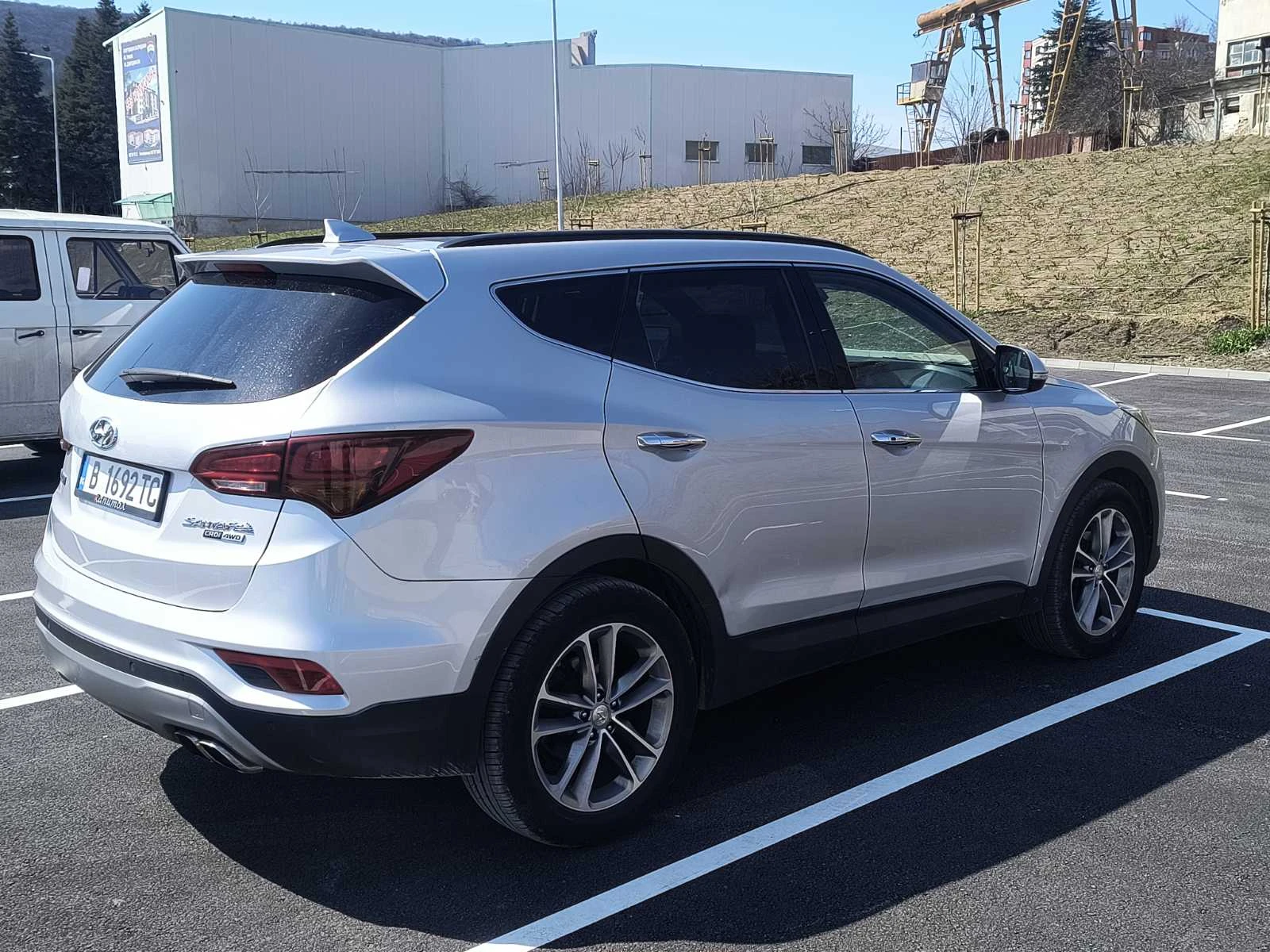 Hyundai Santa fe 2.2CRDi 4WD Automatic Panorama, снимка 5 - Автомобили и джипове - 53985226