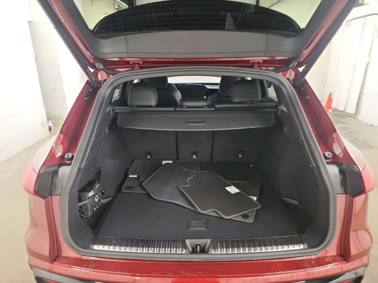 Audi SQ5 * TECHNIK * CARFAX * ЦЕНА ДО БГ, снимка 15 - Автомобили и джипове - 54265695