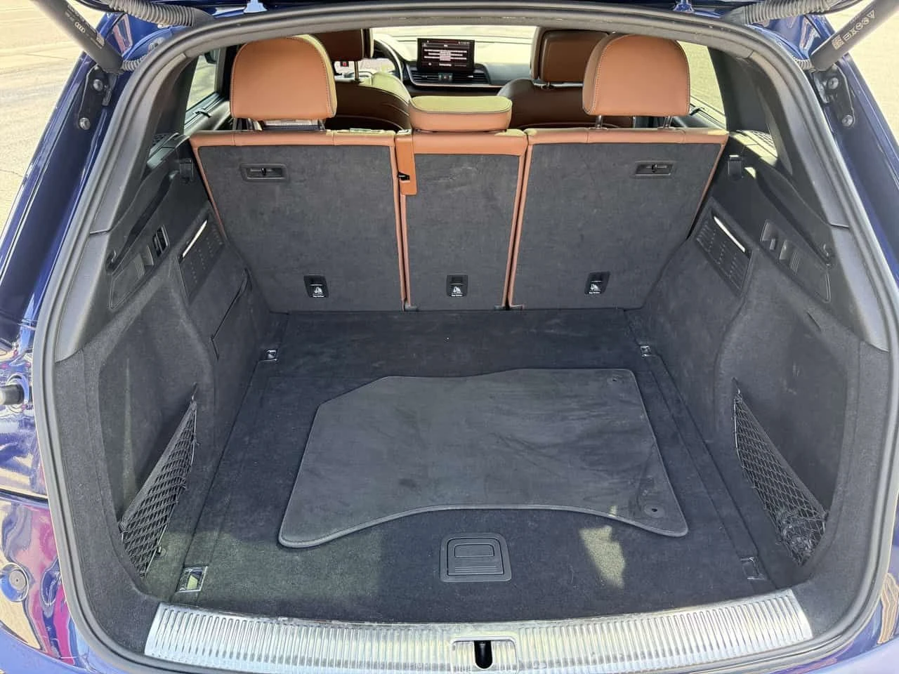 Audi Q5 * S Line * DISTRONIC| SUNPROOF| 360| ОБДУХВАНЕ, снимка 17 - Автомобили и джипове - 54341732