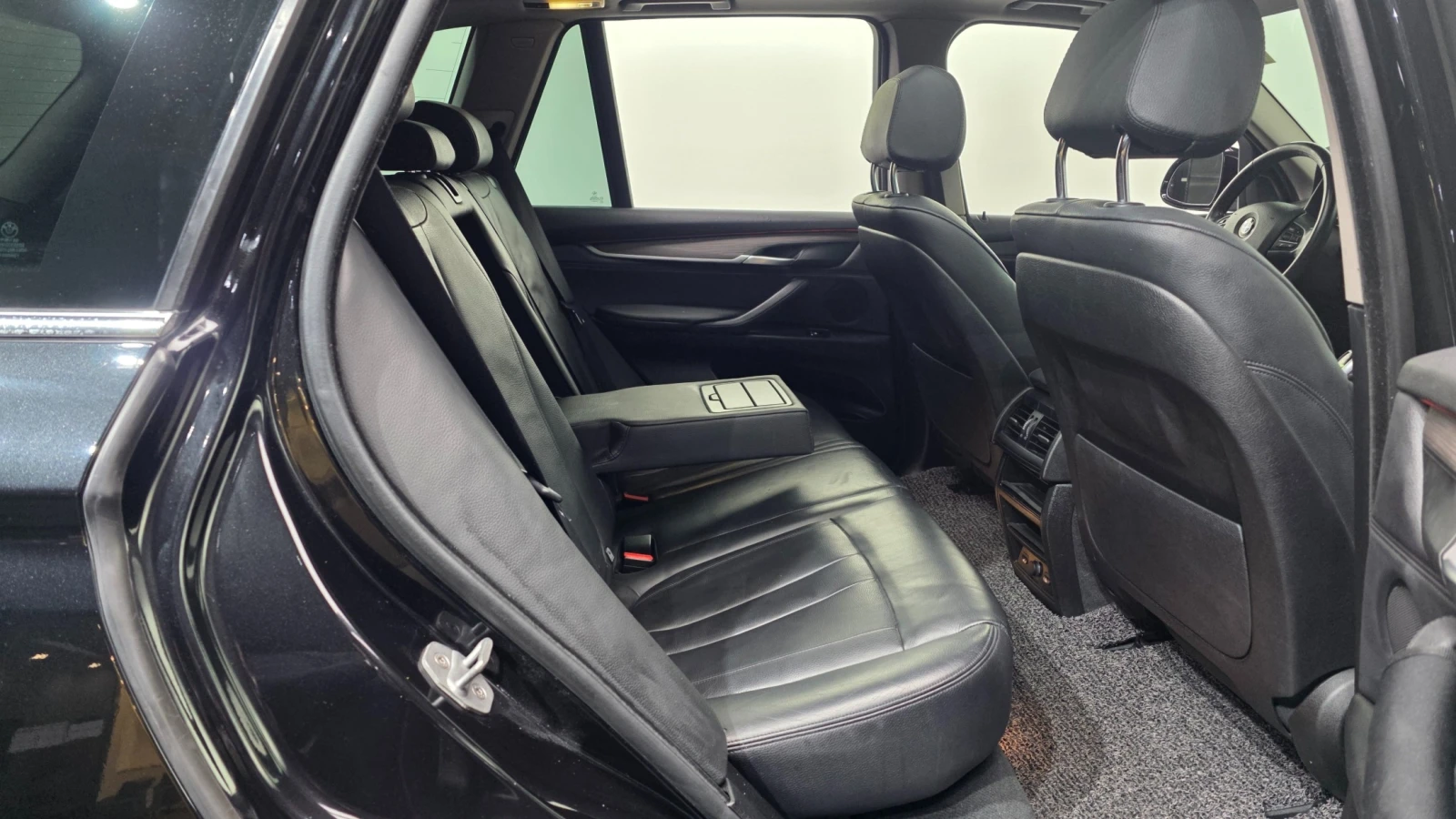 BMW X5 xDrive 30d * 360 * HUD * ПАНO * ПОДГРЕВИ, снимка 12 - Автомобили и джипове - 55429746