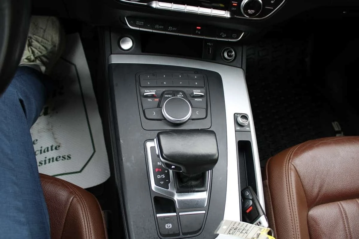 Audi Q5 * 2.0 TFSI KOMFORT * CARFAX *  | Mobile.bg � ����������� 16