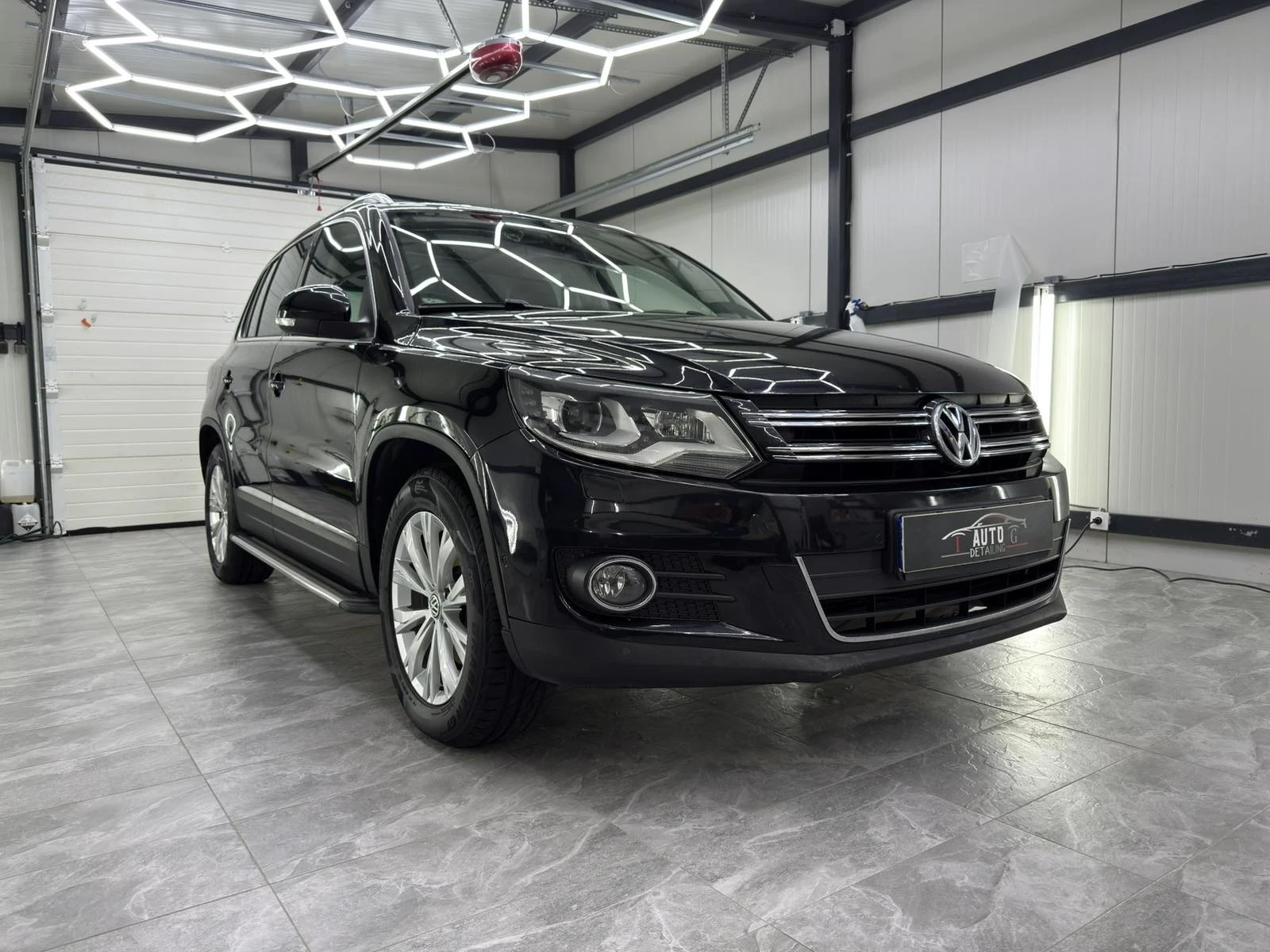 VW Tiguan Face