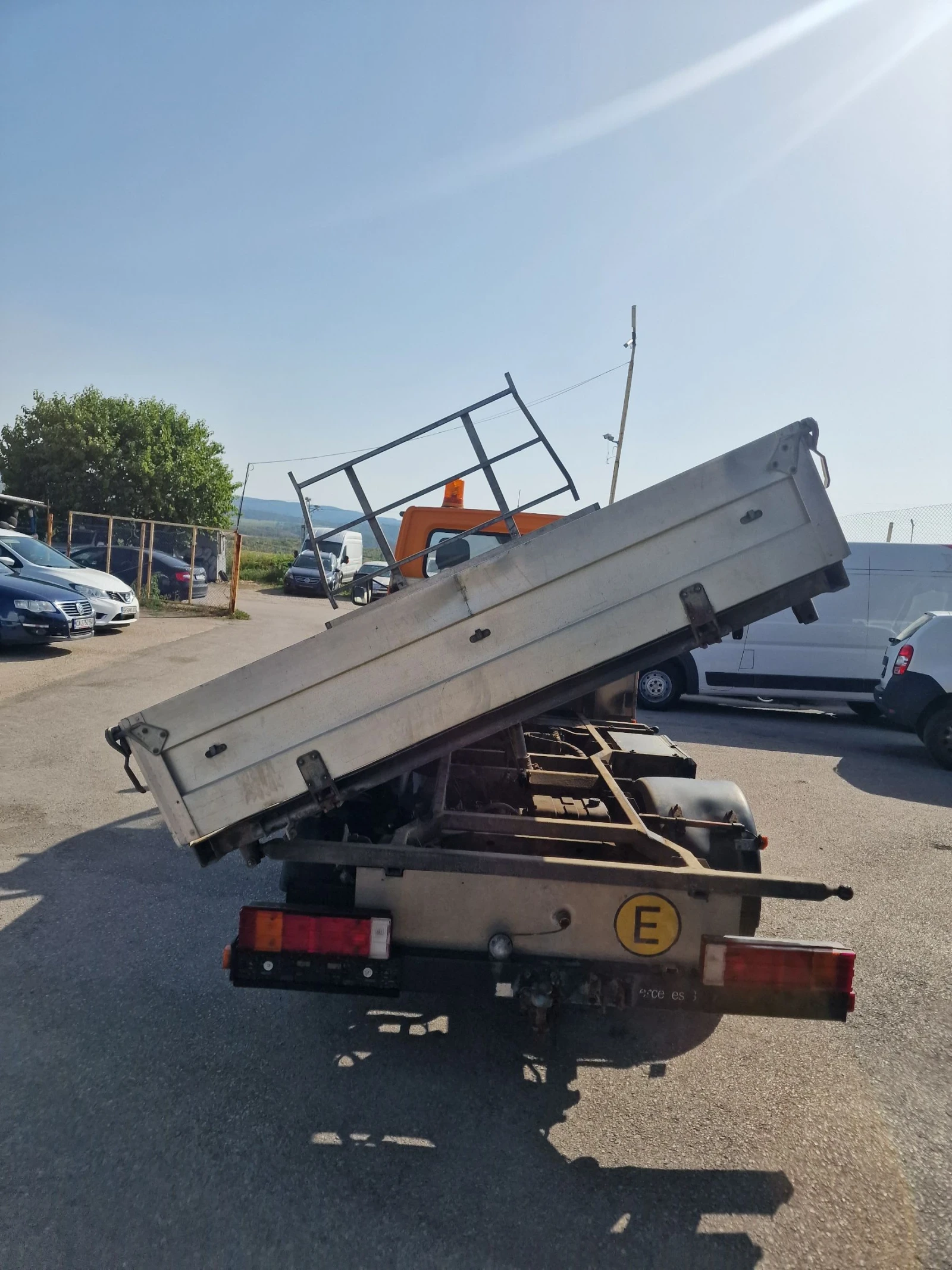 Mercedes-Benz Sprinter 411 2.2CDI 3-СТРАНЕН САМОСВАЛ - изображение 9