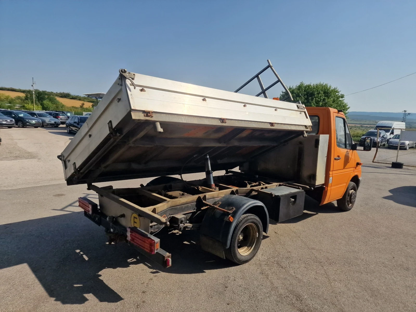 Mercedes-Benz Sprinter 411 2.2CDI 3-СТРАНЕН САМОСВАЛ - изображение 8