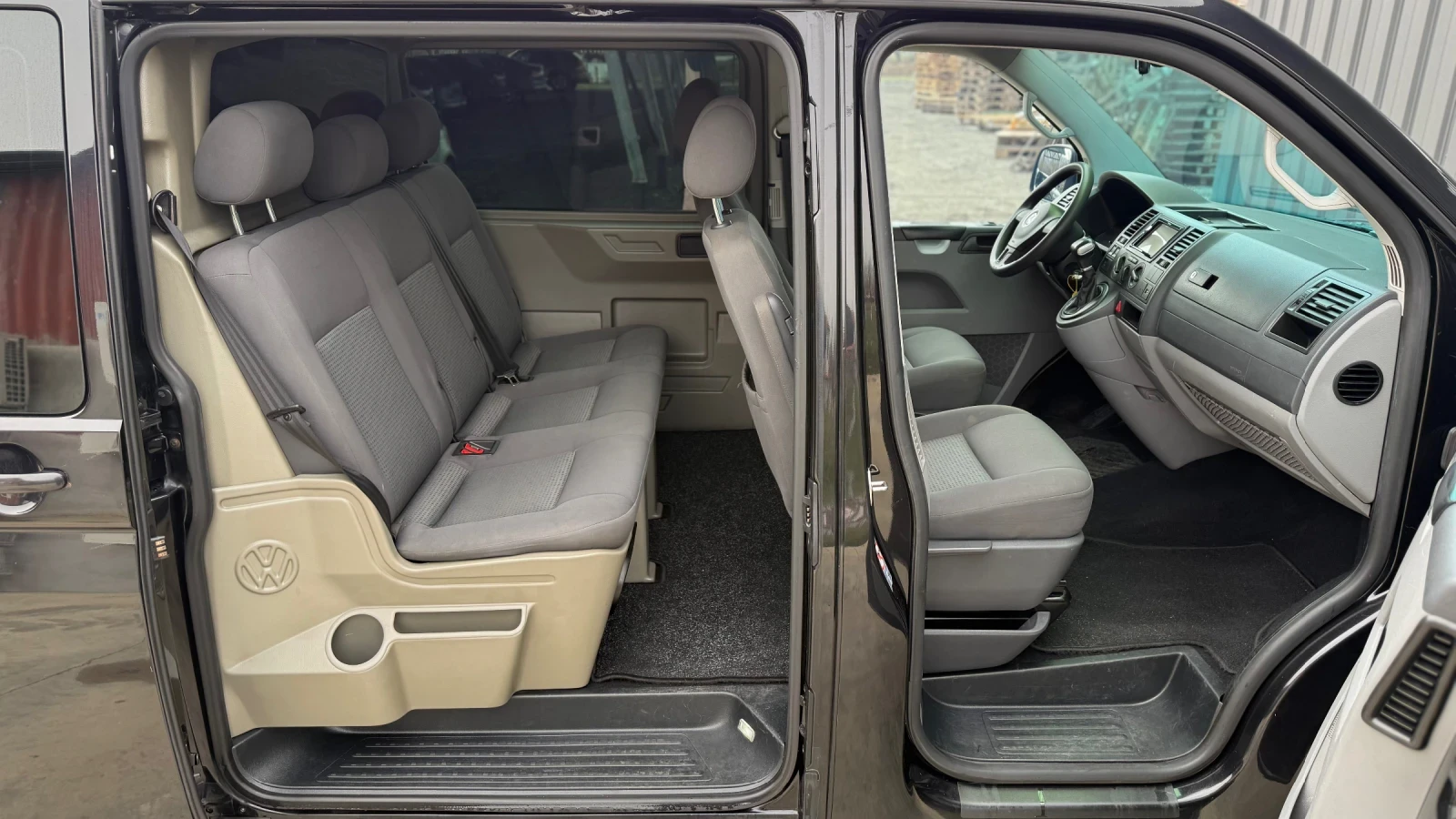 VW Transporter ДЪЛГА БАЗА  - изображение 10