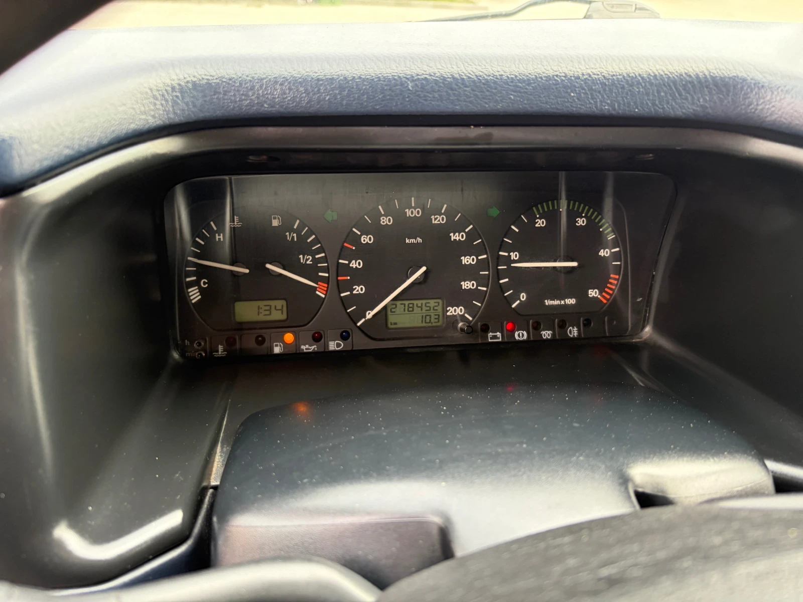 VW T4 8+ 1 места климатик 2.5TDI, снимка 7 - Бусове и автобуси - 53912843