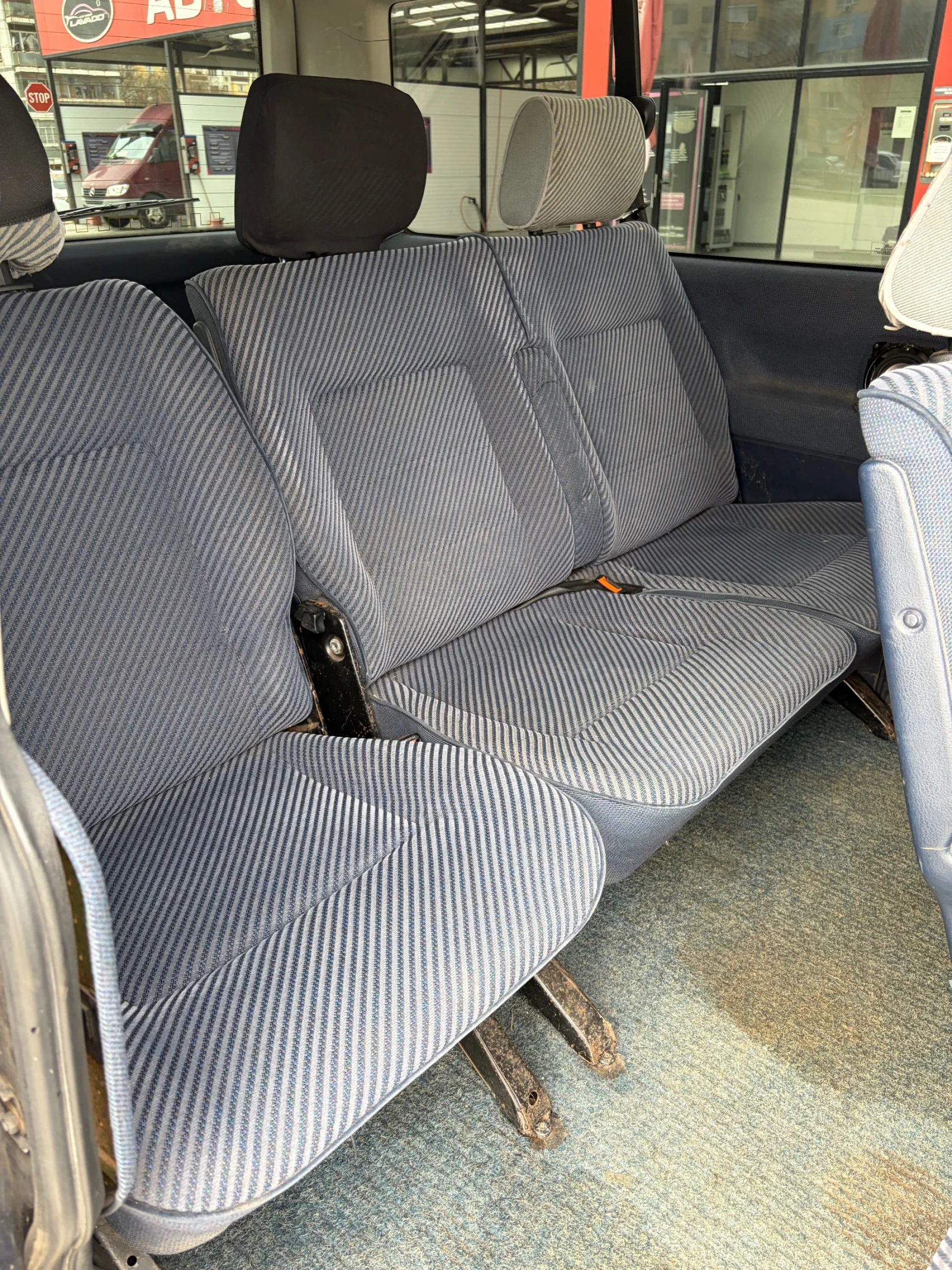 VW T4 8+ 1 места климатик 2.5TDI, снимка 11 - Бусове и автобуси - 53912843