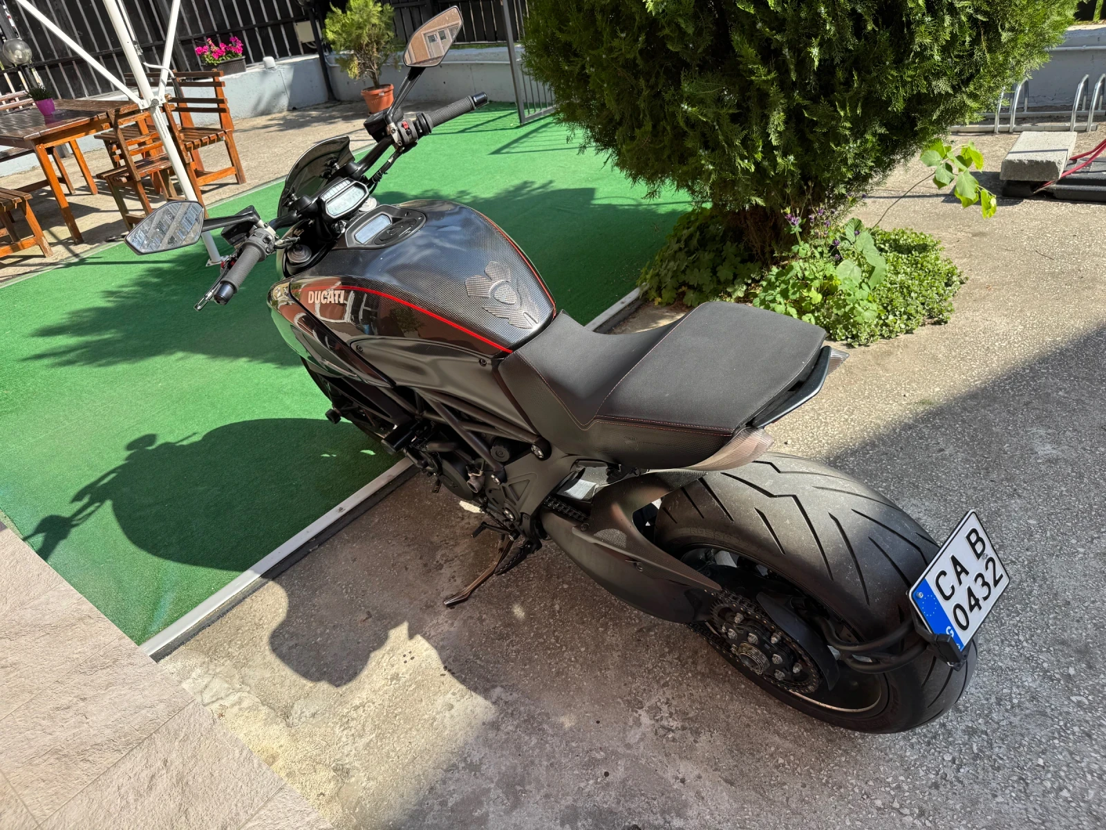Ducati Diavel Carbon edition , снимка 3 - Мотоциклети и мототехника - 54621387