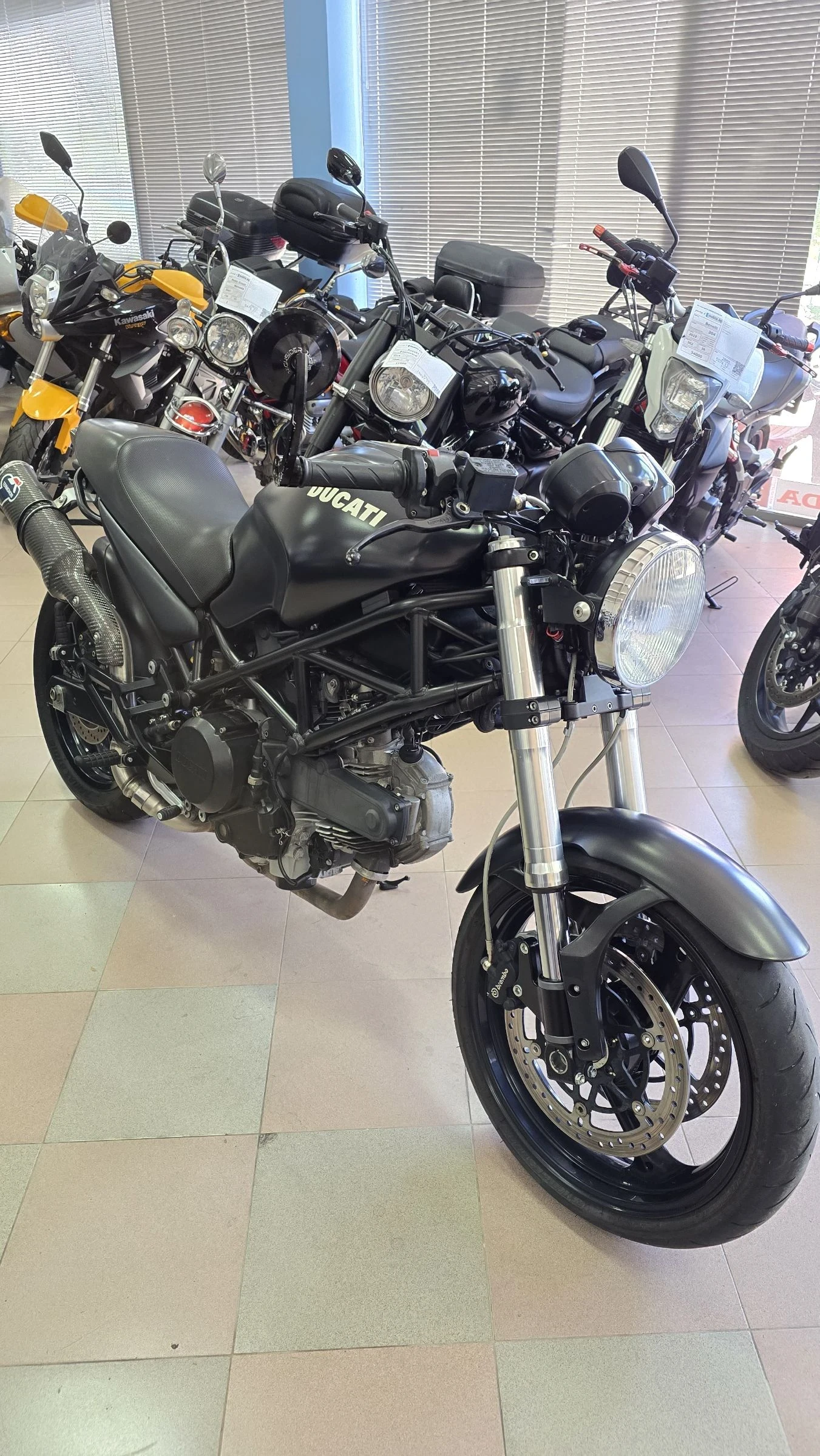 Ducati Monster 695 i Tuning ! Лизинг !, снимка 3 - Мотоциклети и мототехника - 54866111