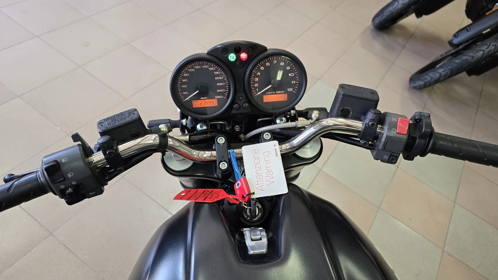 Ducati Monster 695 i Tuning ! Лизинг !, снимка 9 - Мотоциклети и мототехника - 54866111