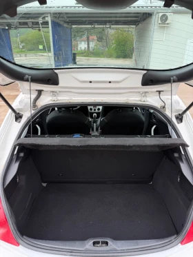 Peugeot 208, снимка 9