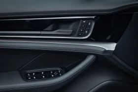 Porsche Panamera 4S E-HYBRID / HUD / BOSE / 360 / MATRIX / PANO /, снимка 9