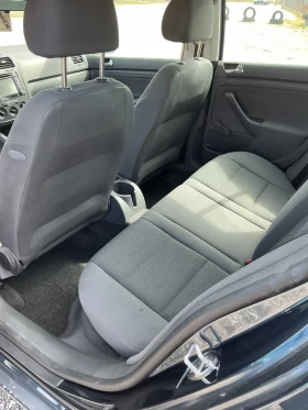 VW Golf 1, 6 i NAVI | Auto.bg — изображение 11