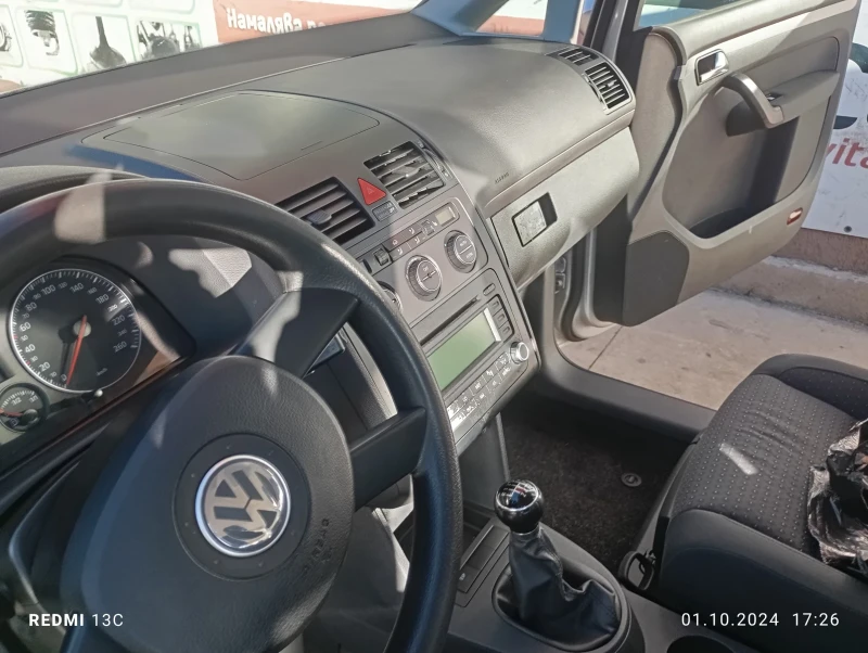 VW Touran 1.9tdi, снимка 5 - Автомобили и джипове - 47465090