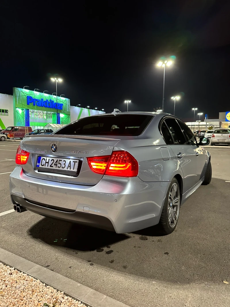 BMW 330 330D - 245HP M-Paket Facelift , снимка 16 - Автомобили и джипове - 48542092