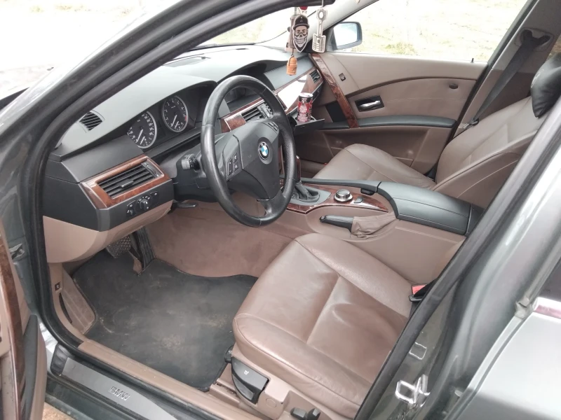 BMW 525 E60, снимка 3 - Автомобили и джипове - 48563334