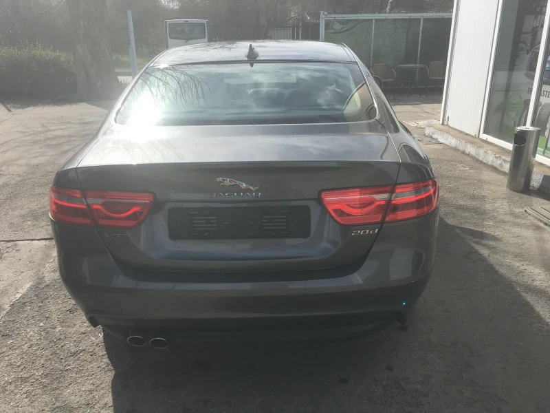 Jaguar XE, снимка 7 - Автомобили и джипове - 49543061