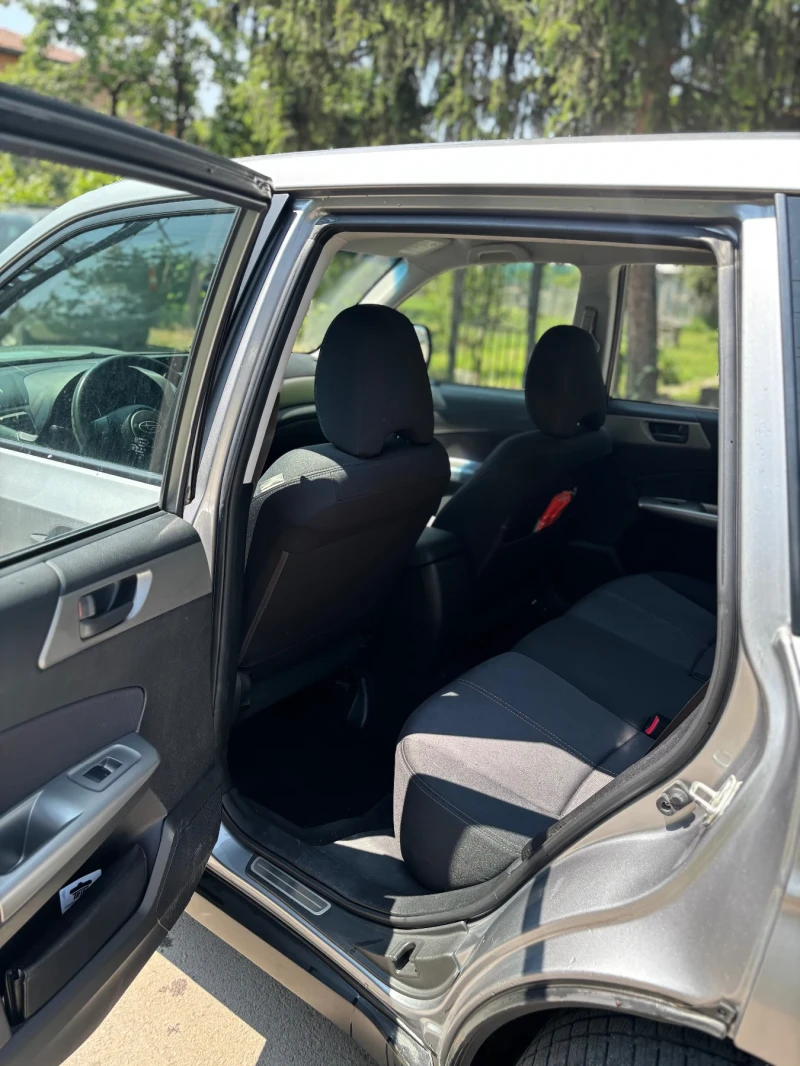 Subaru Forester Subaru Forester 2.0D 4x4 | 147 к.с. | 2011, снимка 8 - Автомобили и джипове - 52800034