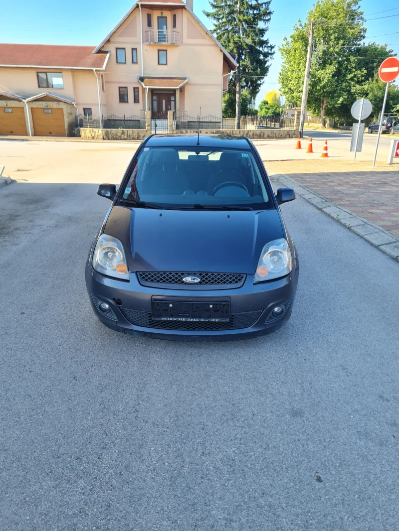 Ford Fiesta 1.3куб. 87к с.