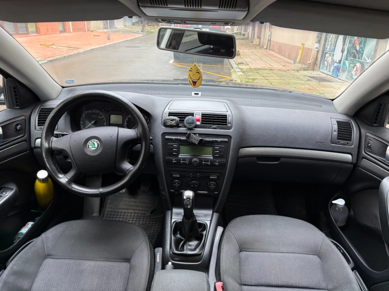 Skoda Octavia Executive 1.8 TSI, снимка 2 - Автомобили и джипове - 52498335