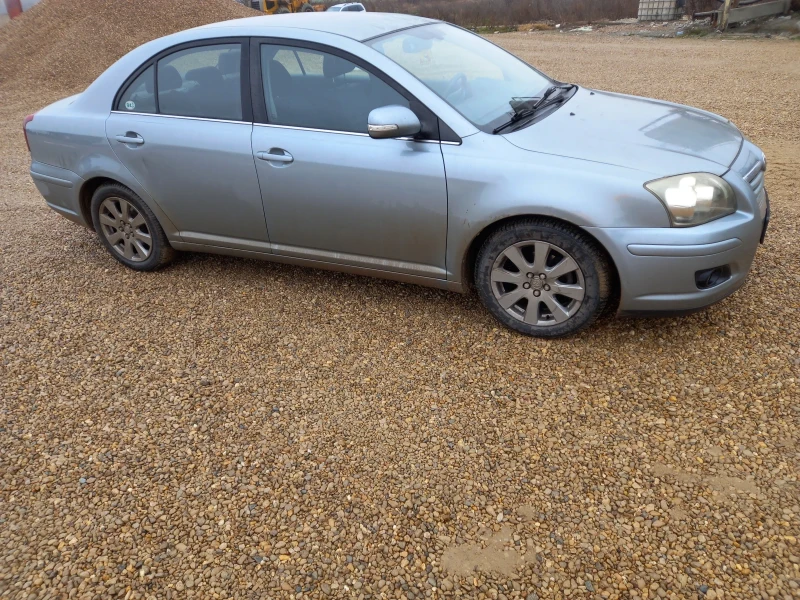 Toyota Avensis 1.8, снимка 4 - Автомобили и джипове - 53132388