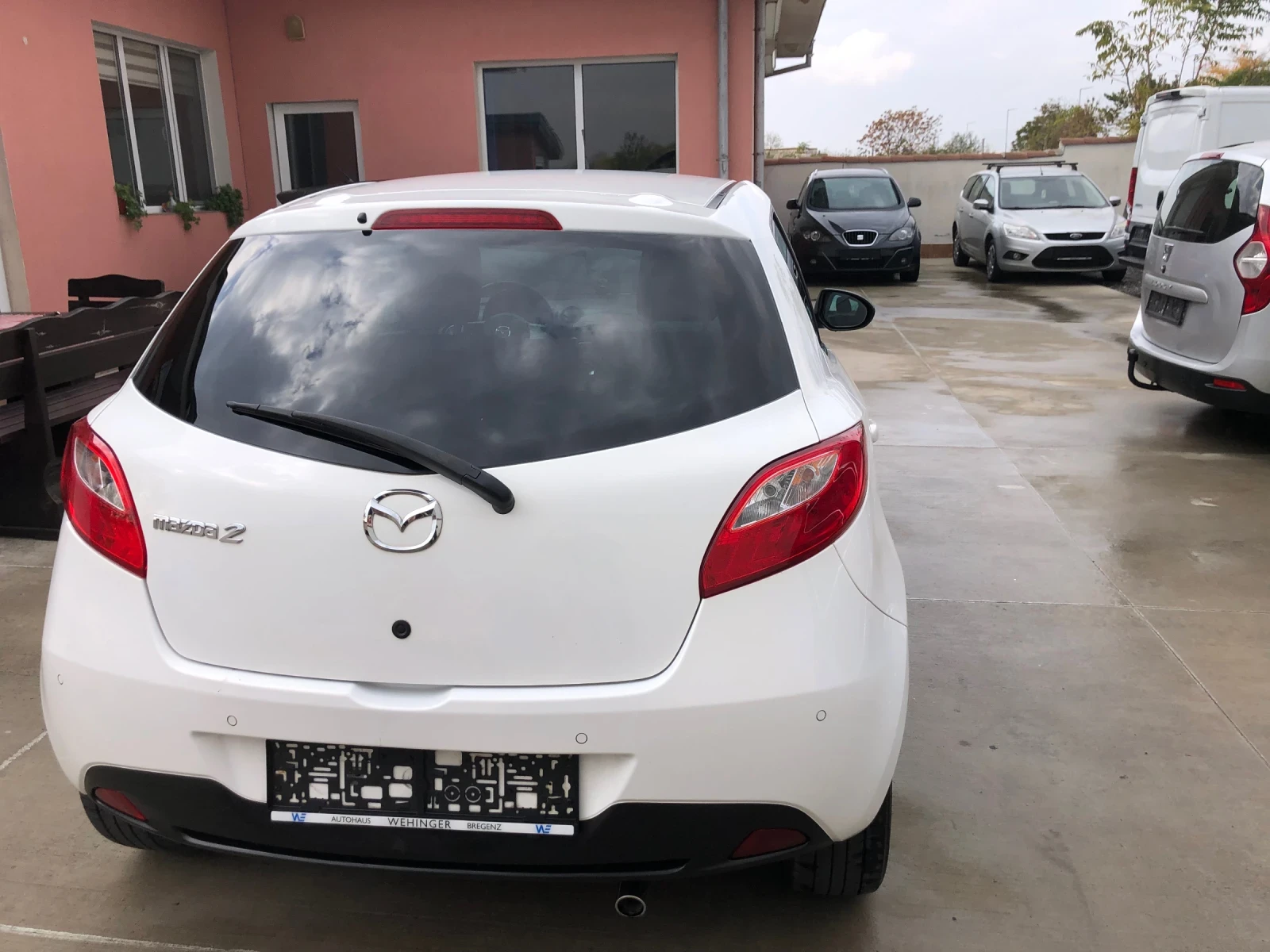 Mazda 2 1.3 - изображение 4