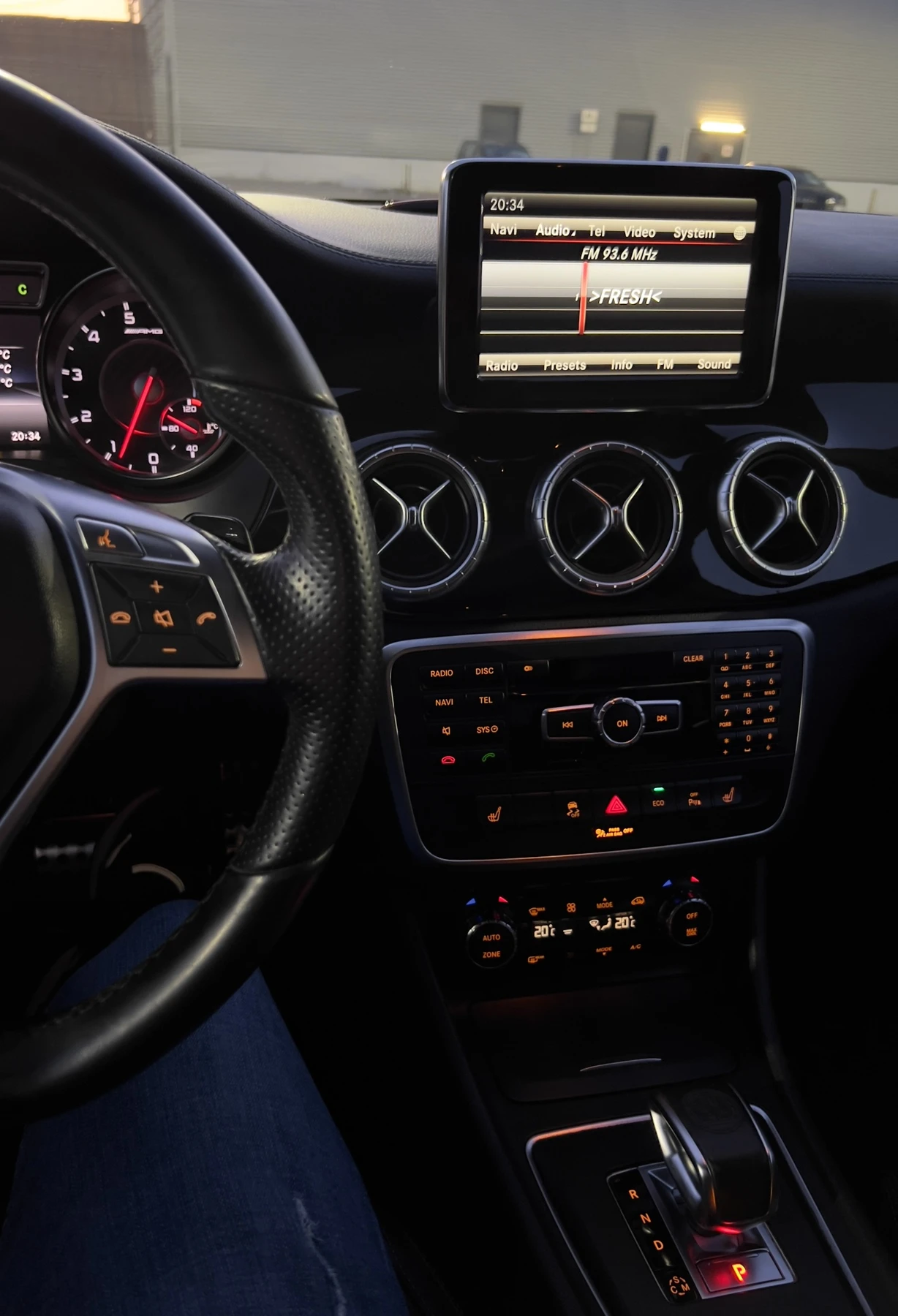 Mercedes-Benz CLA 45 AMG  - изображение 8