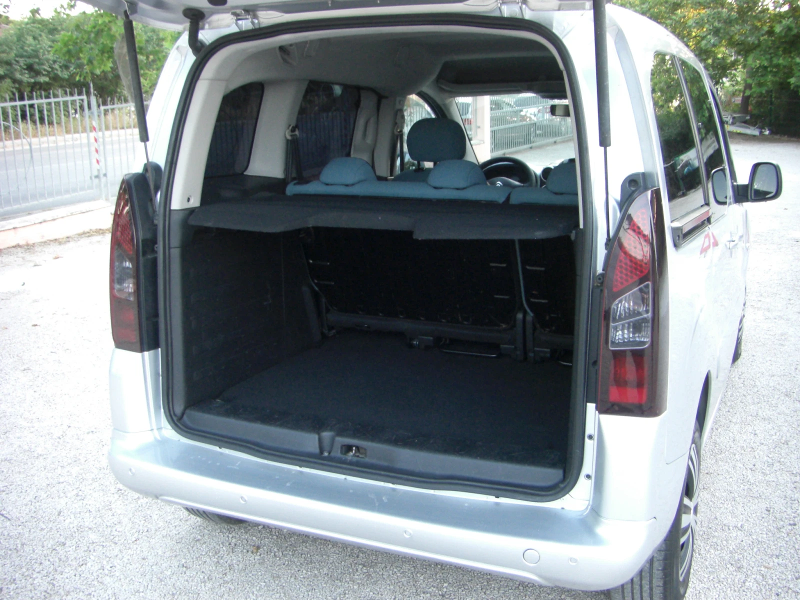 Citroen Berlingo 1.6HDI Multispace EURO 5A | Mobile.bg — изображение 16