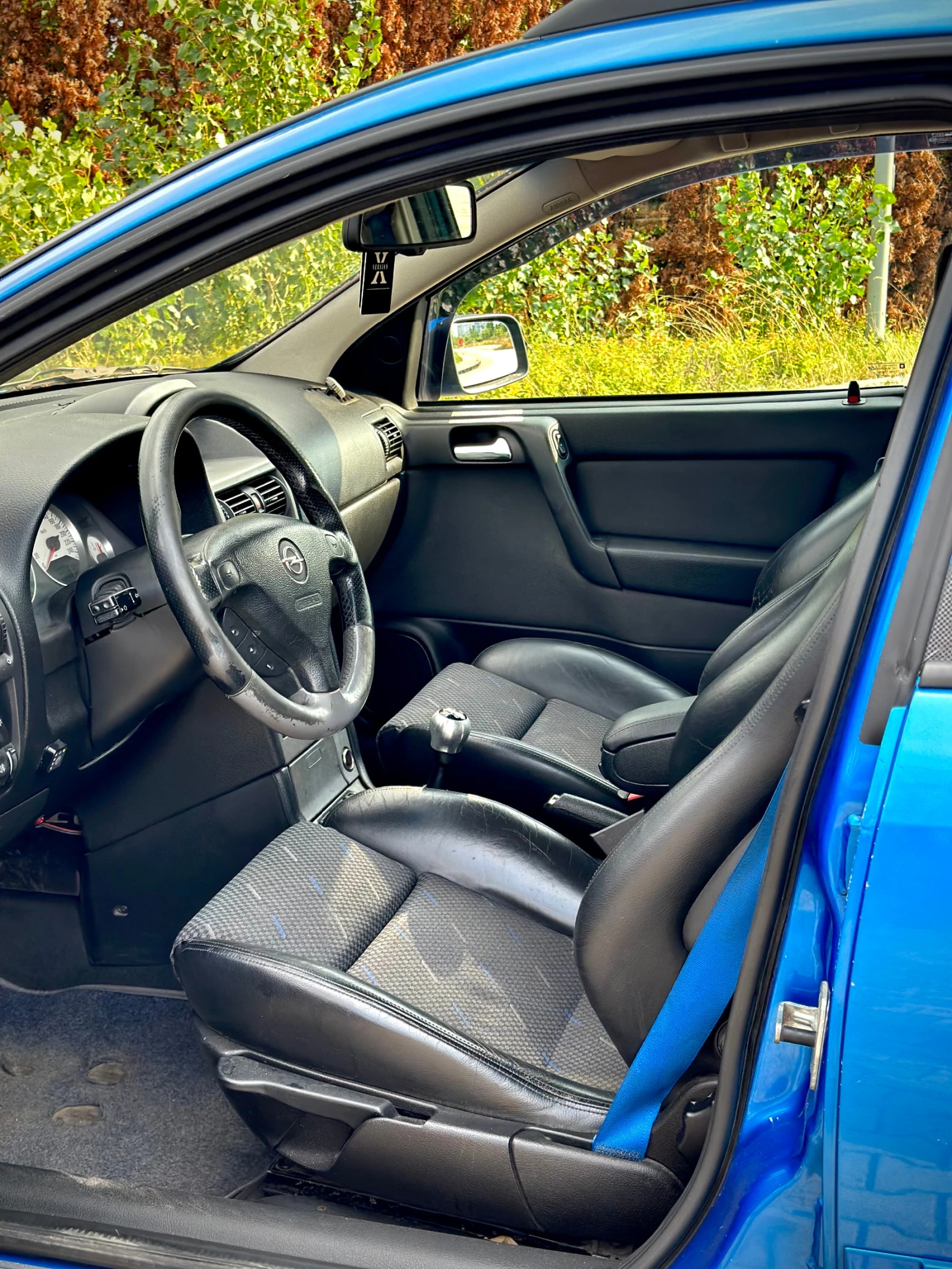 Opel Astra 2.0 turbo OPC - изображение 10
